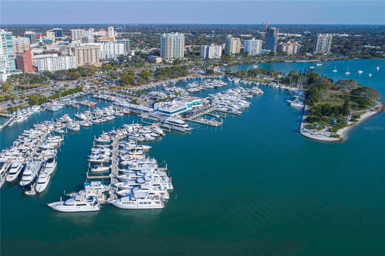 4142 Central Sarasota Parkway , Unit 1426, Sarasota, FL 34238 Photo