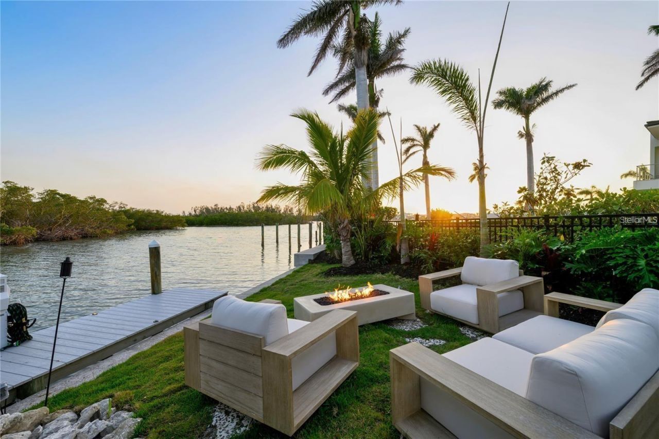 1406 Tangier Way, Sarasota, FL 34239 Photo