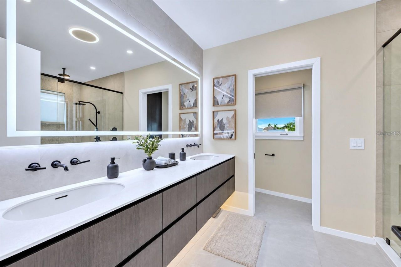 1406 Tangier Way, Sarasota, FL 34239 Photo