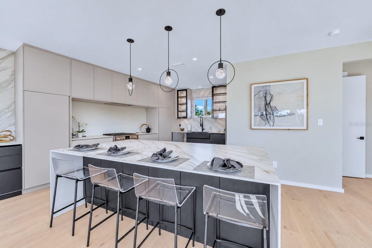 1406 Tangier Way, Sarasota, FL 34239 Photo