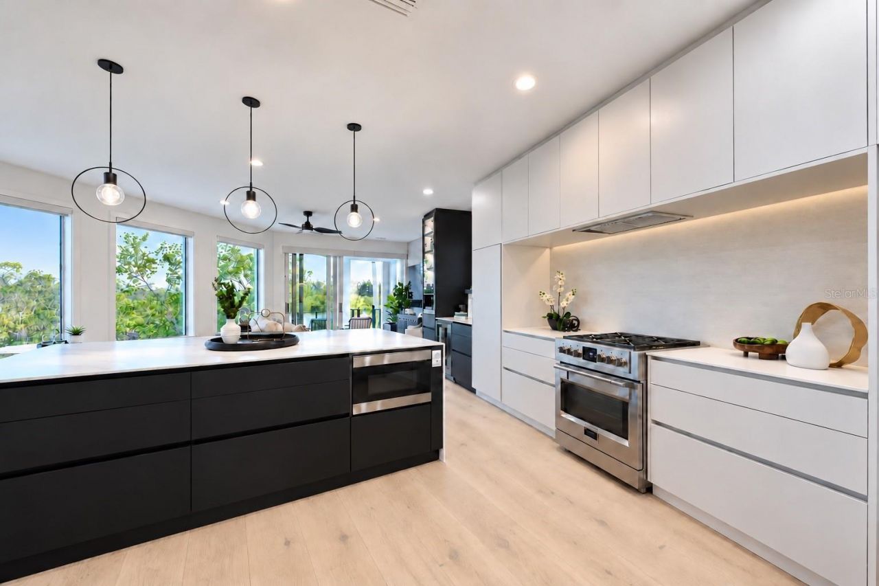 1406 Tangier Way, Sarasota, FL 34239 Photo