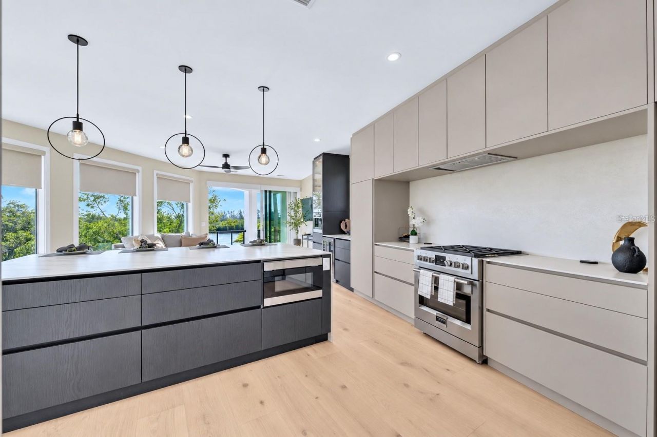 1406 Tangier Way, Sarasota, FL 34239 Photo