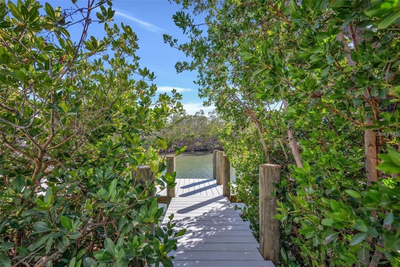 1406 Tangier Way, Sarasota, FL 34239 Photo