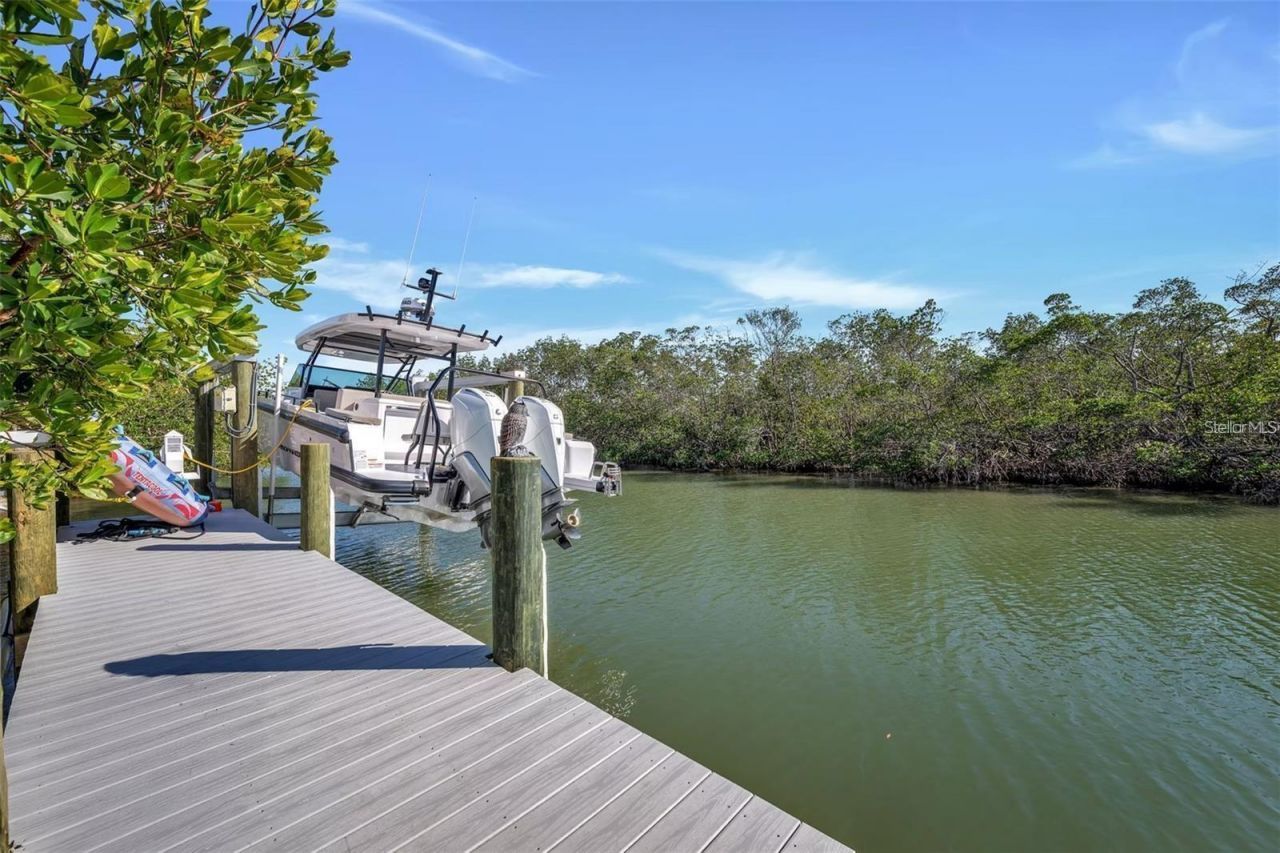 1406 Tangier Way, Sarasota, FL 34239 Photo
