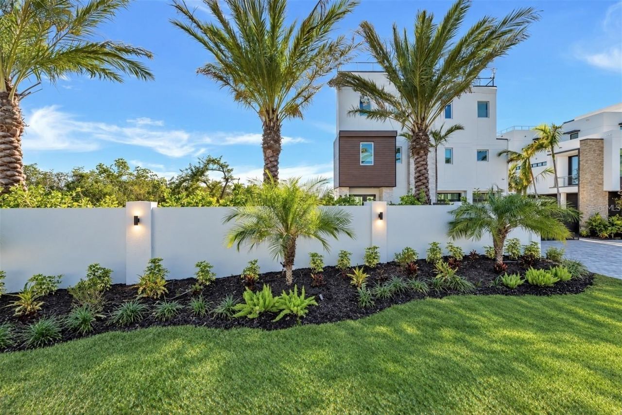 1406 Tangier Way, Sarasota, FL 34239 Photo