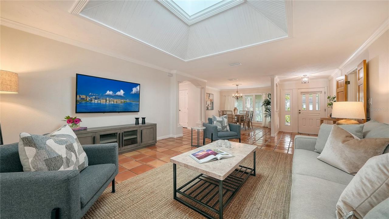 4887 Peregrine Point Circle E, Sarasota, FL 34231 Photo