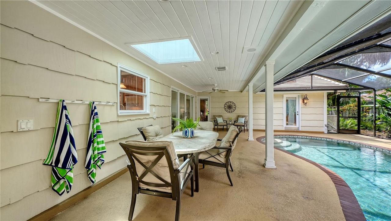 4887 Peregrine Point Circle E, Sarasota, FL 34231 Photo