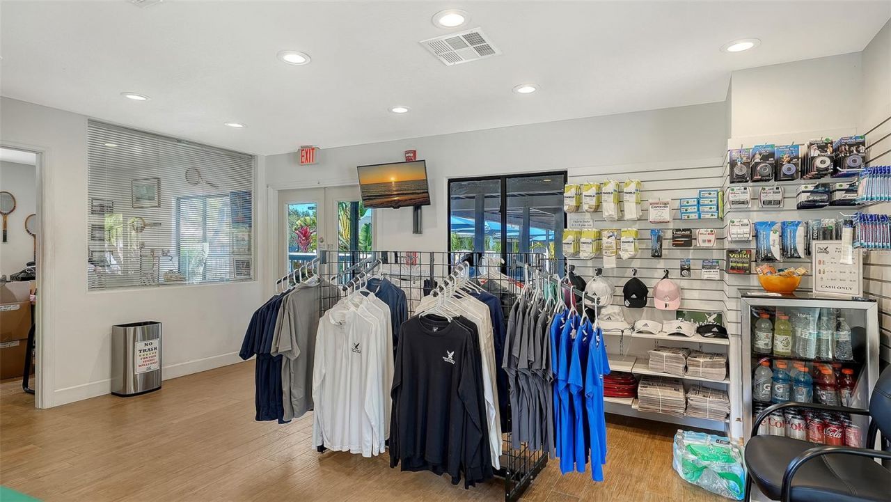 4887 Peregrine Point Circle E, Sarasota, FL 34231 Photo