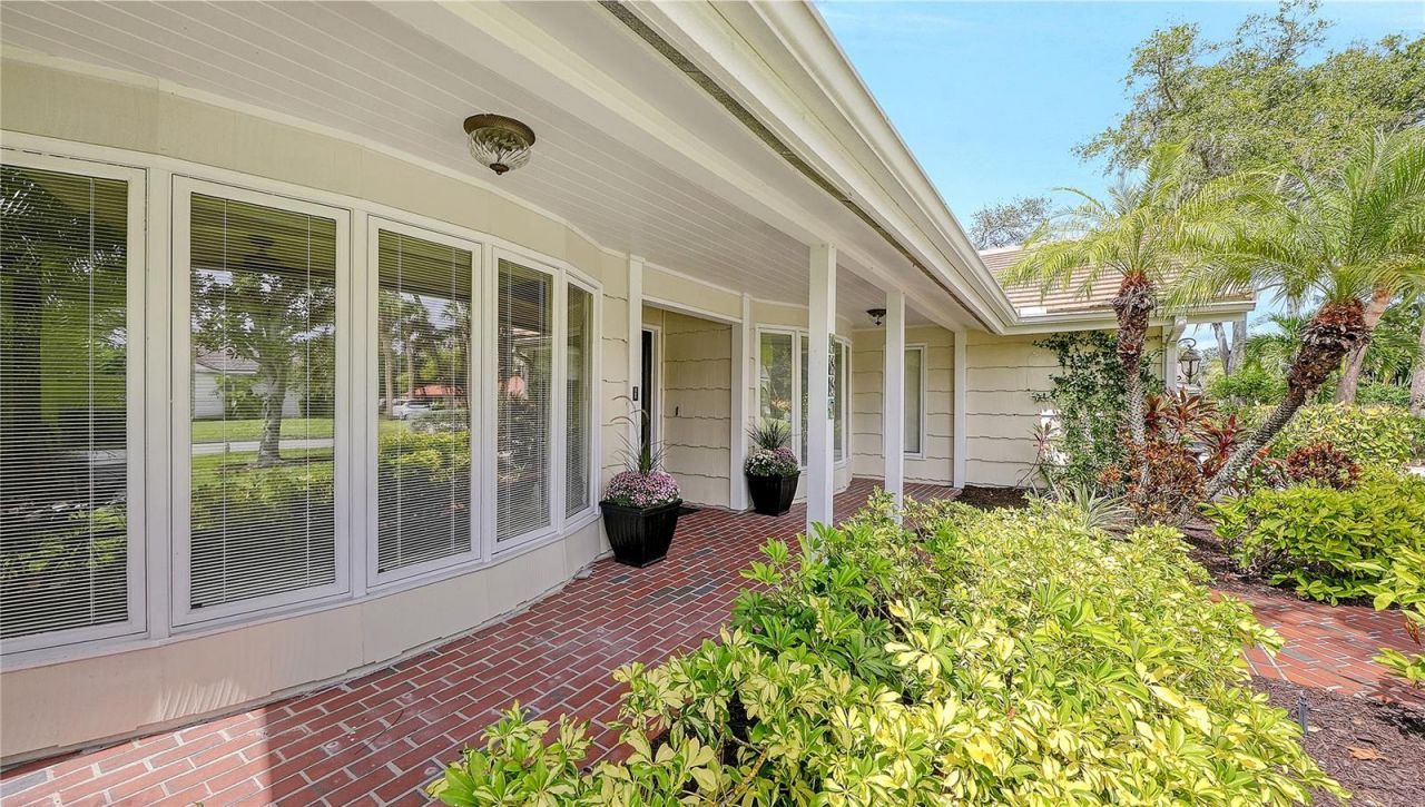 4887 Peregrine Point Circle E, Sarasota, FL 34231 Photo