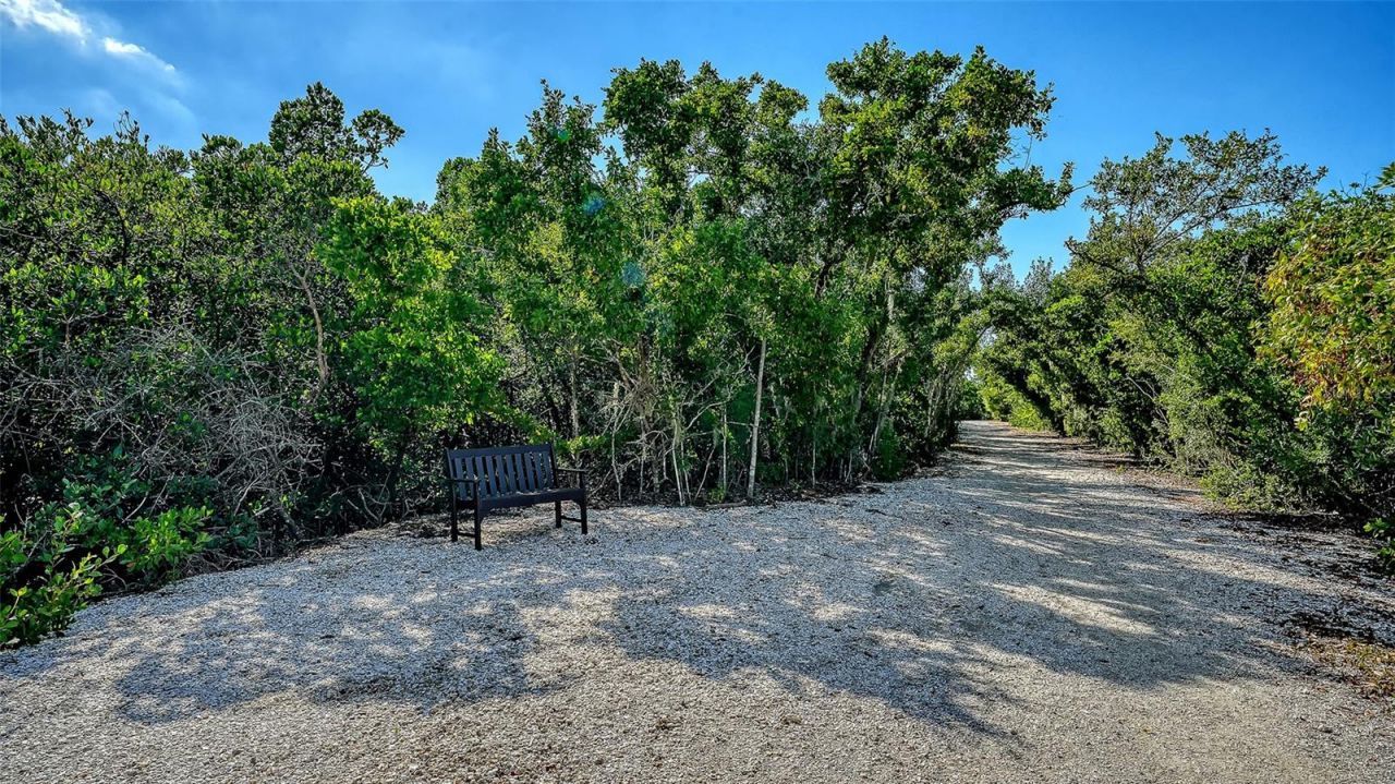 4887 Peregrine Point Circle E, Sarasota, FL 34231 Photo