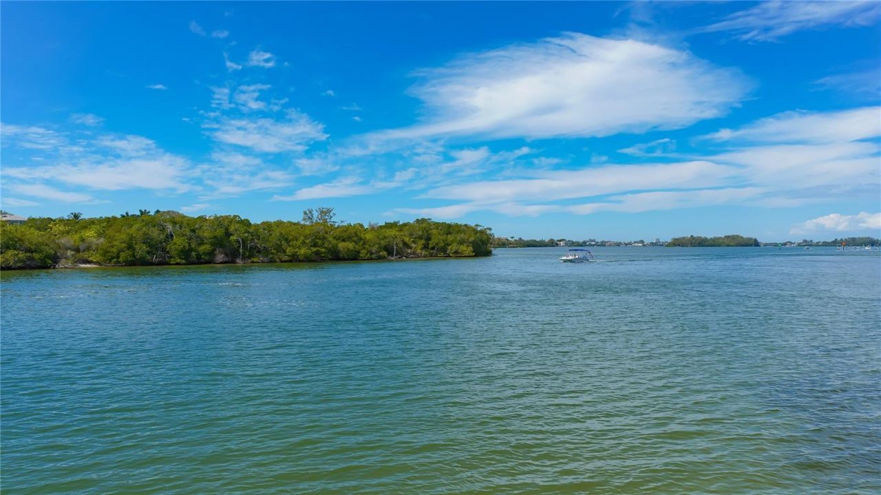 4887 Peregrine Point Circle E, Sarasota, FL 34231 Photo
