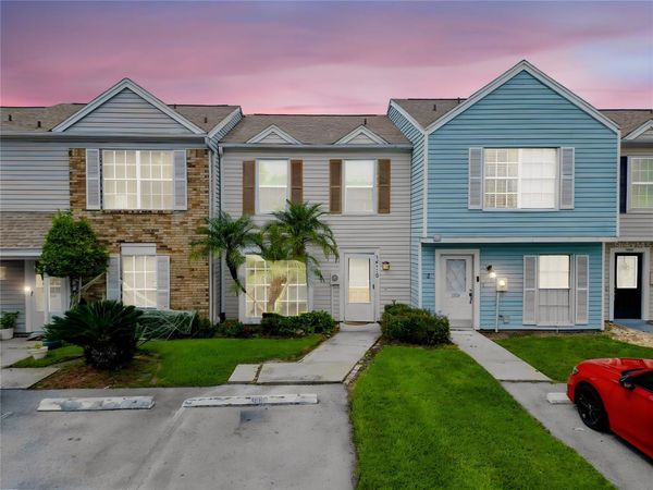 16110 RAMBLING VINE DR W , TAMPA, FL 33624