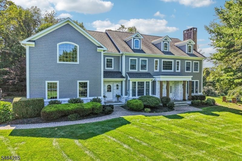 5 Chesterfield Dr, Chester, NJ 07930 Main Photo
