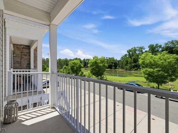 404 Waterview Ct, Hanover, NJ 07927