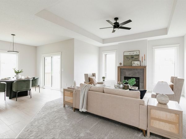 5624 163rd Street , Urbandale, IA 50323