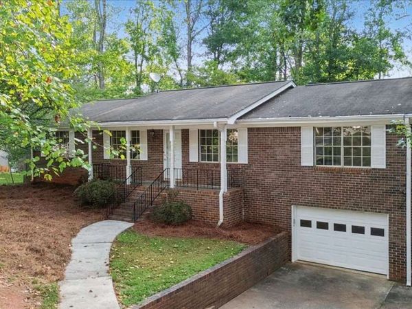 3915 Green Forest Lane SE, Smyrna, GA 30082