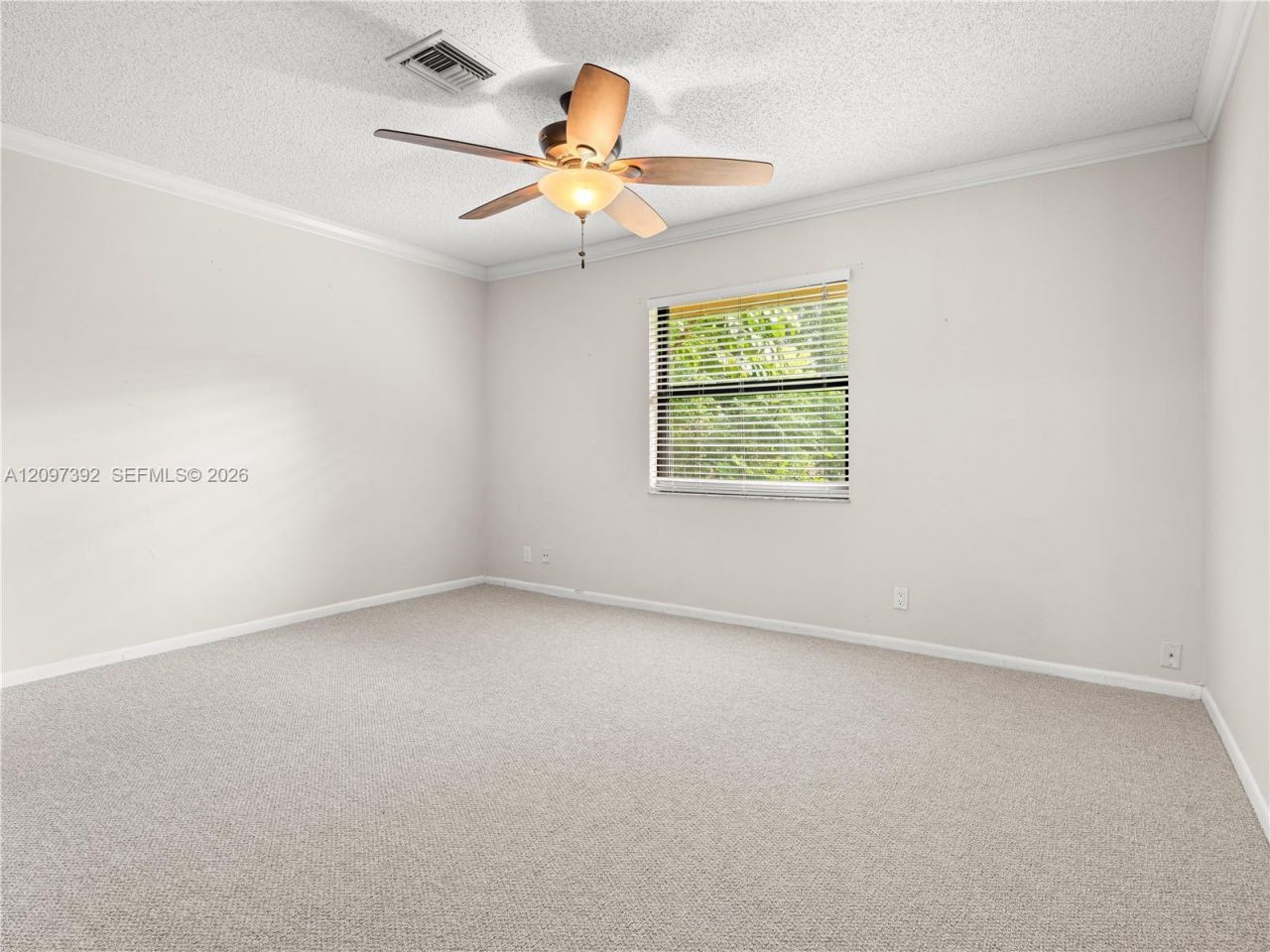 16 Chestnut Cir , Cooper City, FL 33026 Photo