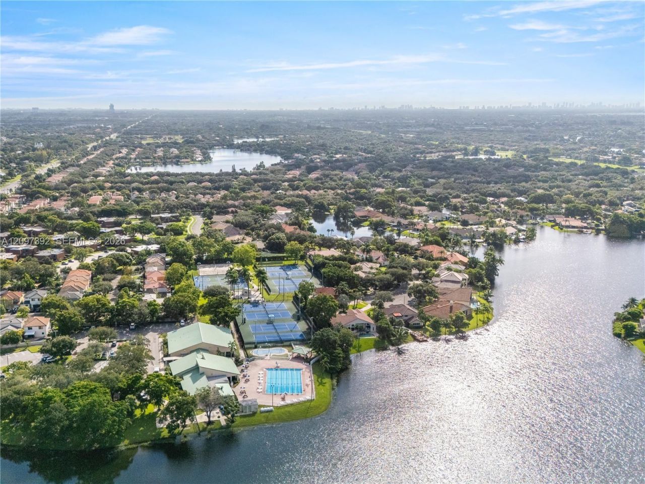 16 Chestnut Cir , Cooper City, FL 33026 Photo
