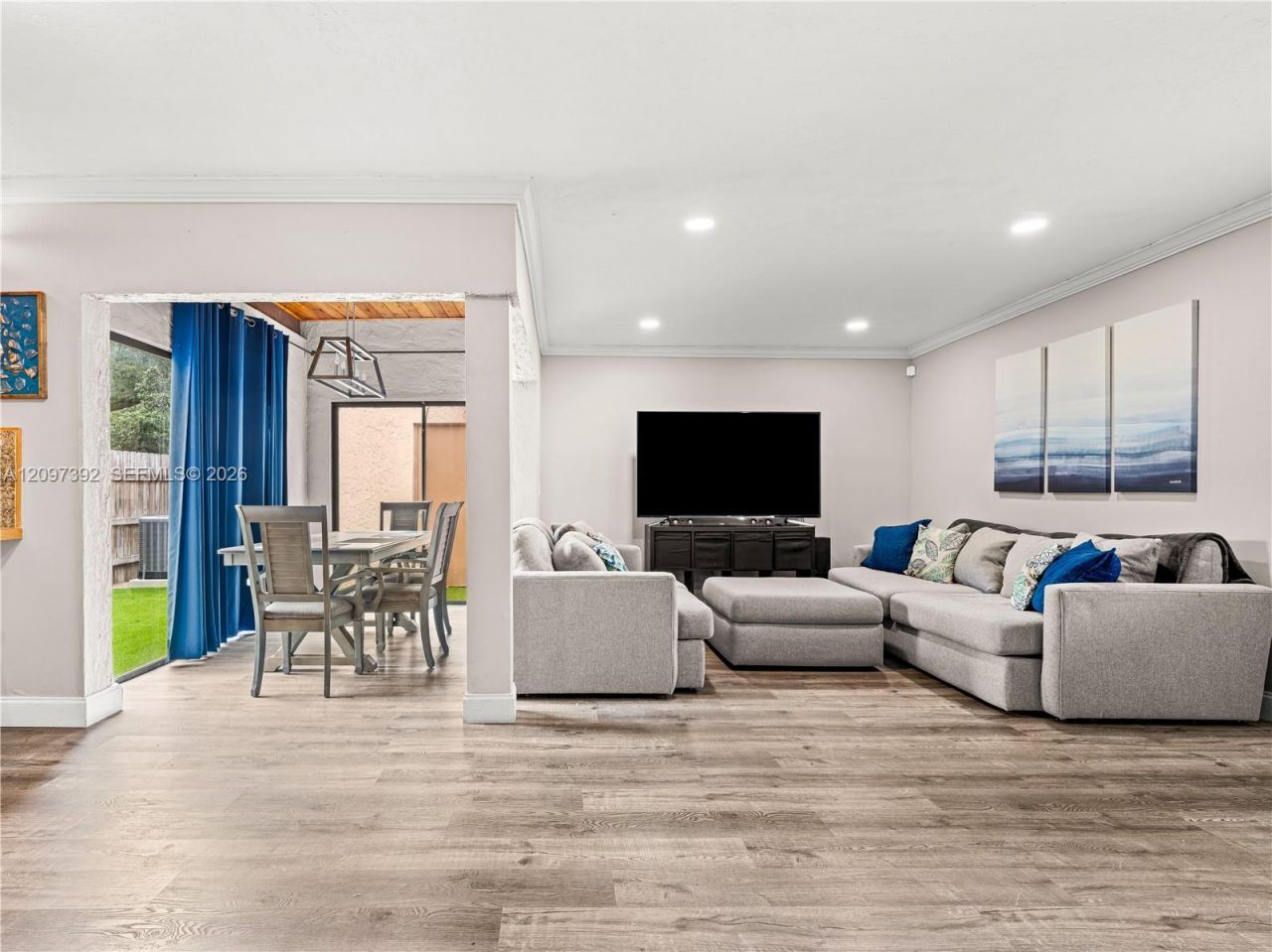 16 Chestnut Cir , Cooper City, FL 33026 Photo