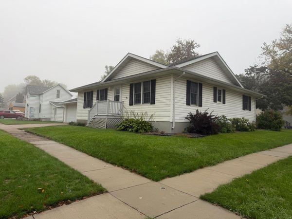 113 W 6th Street, Adrian, MN 56110