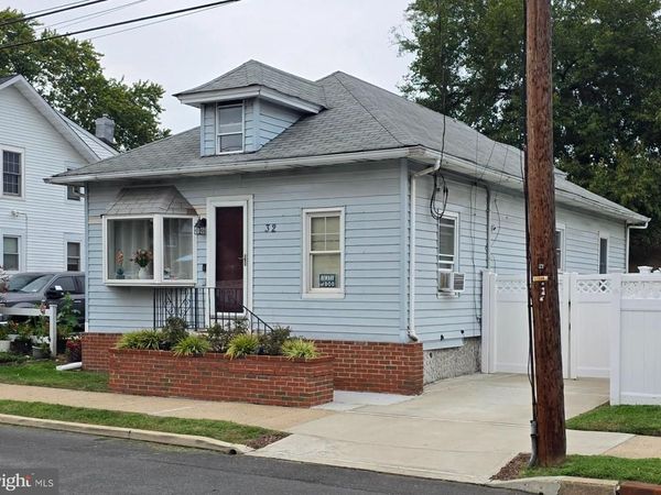 32 3RD AVENUE, HAMILTON TOWNSHIP, NJ 08619
