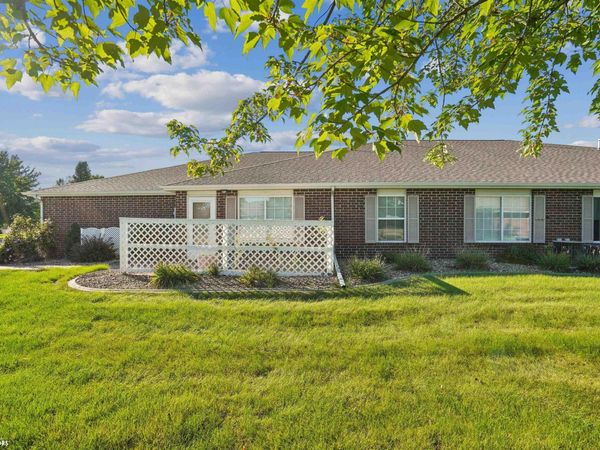 1803 E Maple Grove Ln., Mount Pleasant, IA 52641