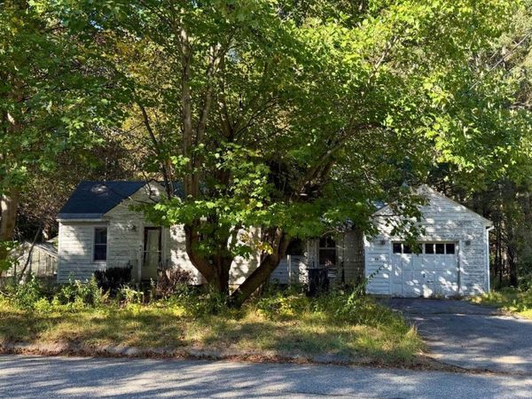 79 Bradman Street , Auburn, ME 04210