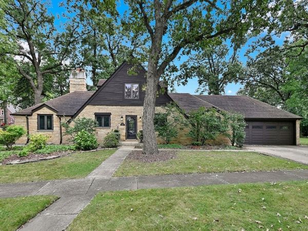 478 S Hampshire Avenue , Elmhurst, IL 60126