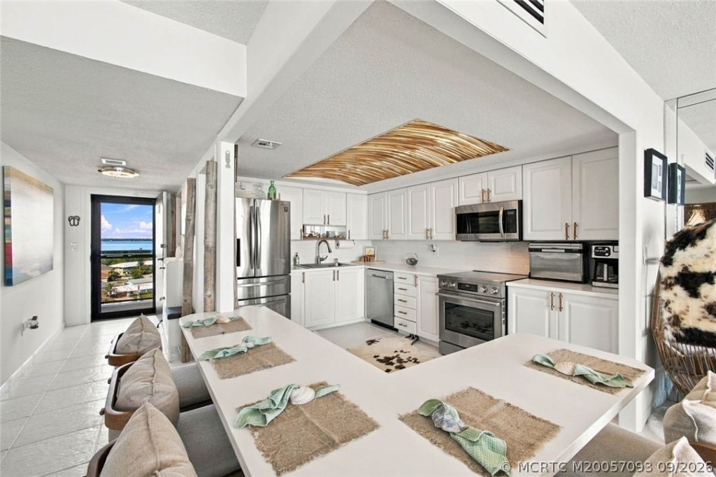 10410 S Ocean Drive, Unit 907, Jensen Beach, FL 34957 Photo