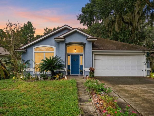 2573 Carriage Lamp Dr, Jacksonville, FL 32246
