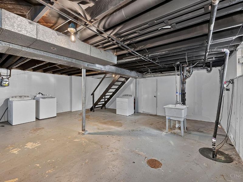6458 Daly Rd, Cincinnati, OH 45224 Photo 19