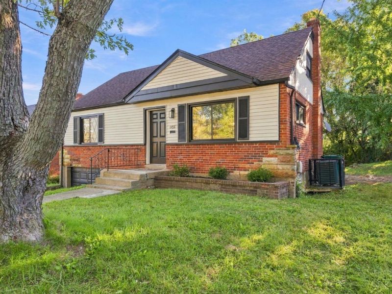 6458 Daly Rd, Cincinnati, OH 45224 Photo 3