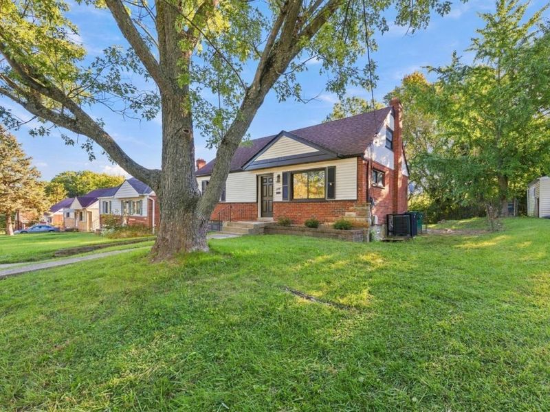 6458 Daly Rd, Cincinnati, OH 45224 Photo 4