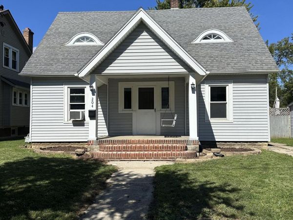 204 Laquineo Street , Findlay, OH 45840