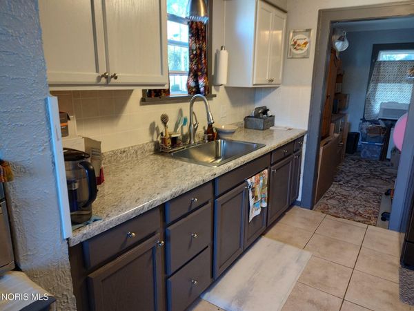 240 W Crawford Avenue , Toledo, OH 43612
