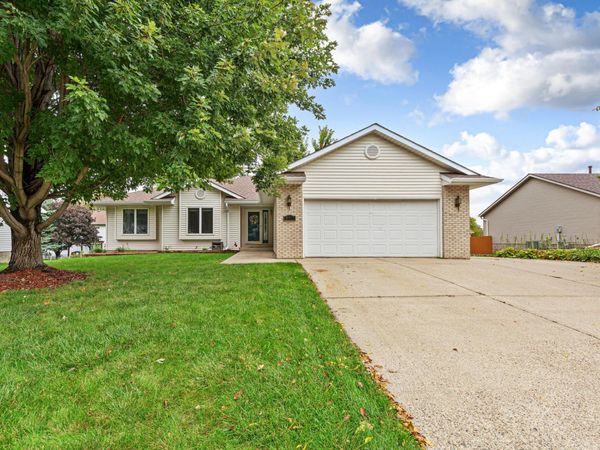 812 Lancer Drive NE, Owatonna, MN 55060