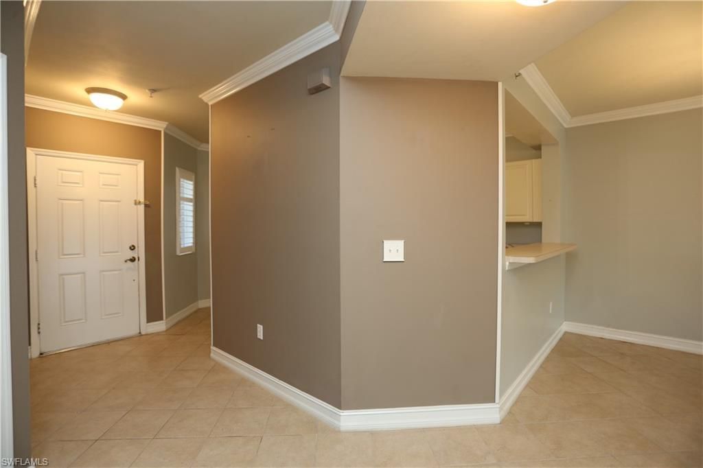7811 Regal Heron Cir, Unit 4-204, Naples, FL 34104 Photo