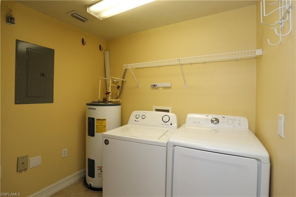 7811 Regal Heron Cir, Unit 4-204, Naples, FL 34104 Photo