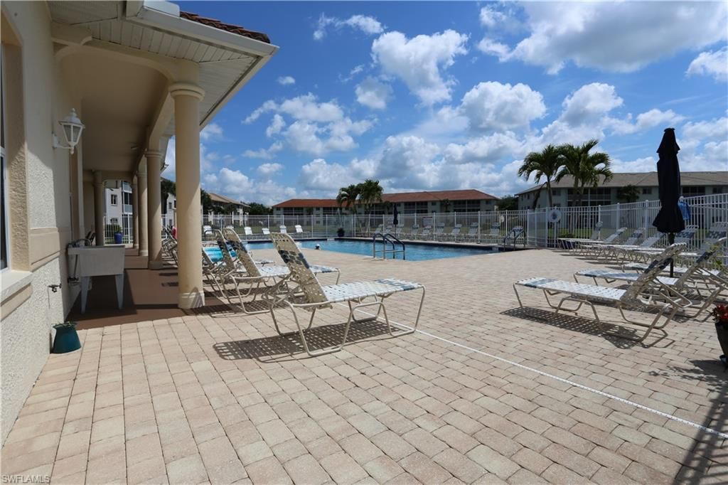 7811 Regal Heron Cir, Unit 4-204, Naples, FL 34104 Photo
