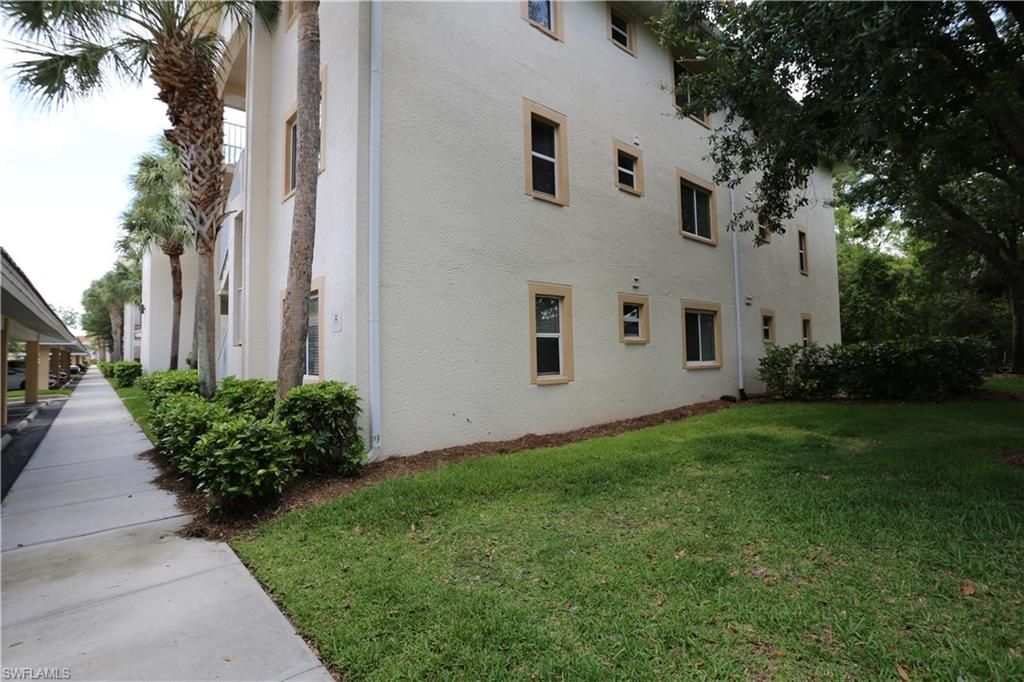 7811 Regal Heron Cir, Unit 4-204, Naples, FL 34104 Photo