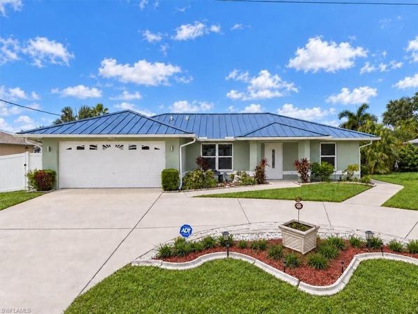 3828 SW 10th PL , CAPE CORAL, FL 33914