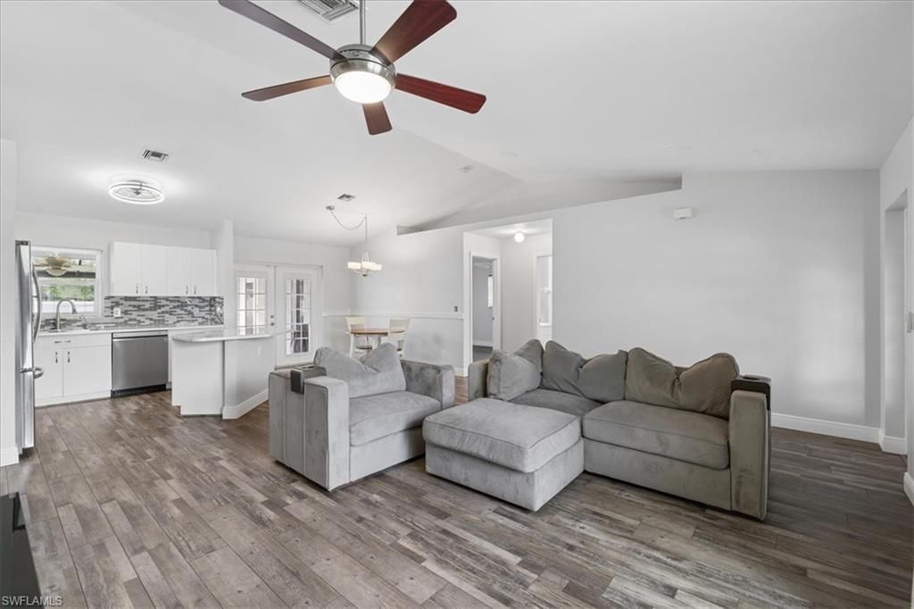 3828 SW 10th Pl , Cape Coral, FL 33914 Photo