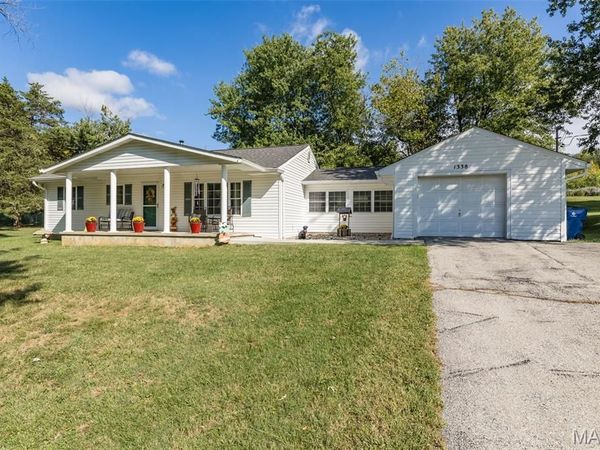 1338 Spring Drive, Herculaneum, MO 63048