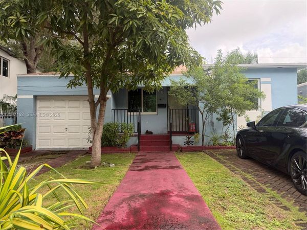 21 NE 50th St, Miami, FL 33137