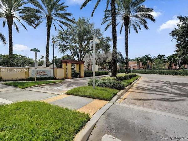 1210 Santa Catalina Ln , North Lauderdale, FL 33068
