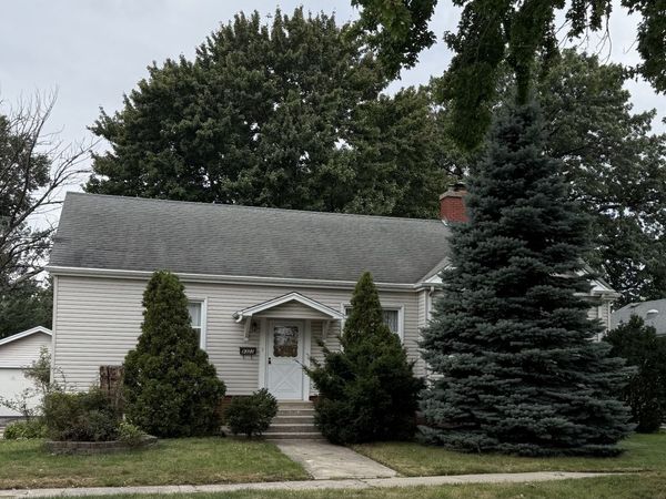 9322 S 49th Avenue , Oak Lawn, IL 60453