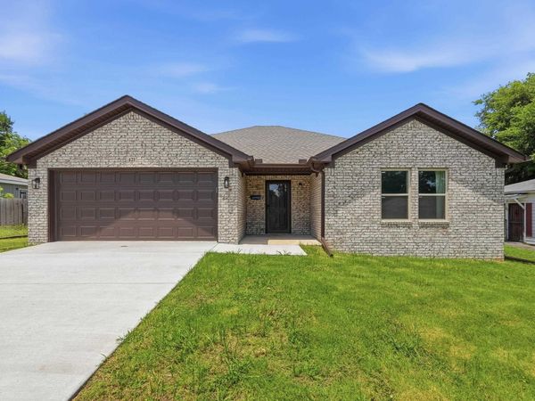 421 W 24Th St, North Little Rock, AR 72114