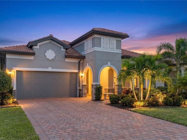 9724 Everglades DR , NAPLES, FL 34120