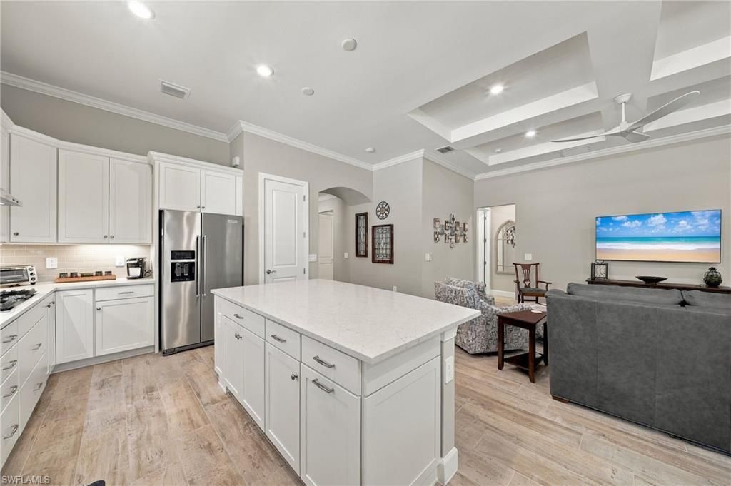 9724 Everglades Dr, Naples, FL 34120 Photo