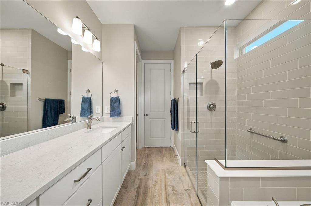 9724 Everglades Dr, Naples, FL 34120 Photo